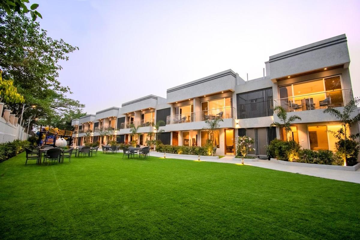 सहारा Meritas Aura Lonavala